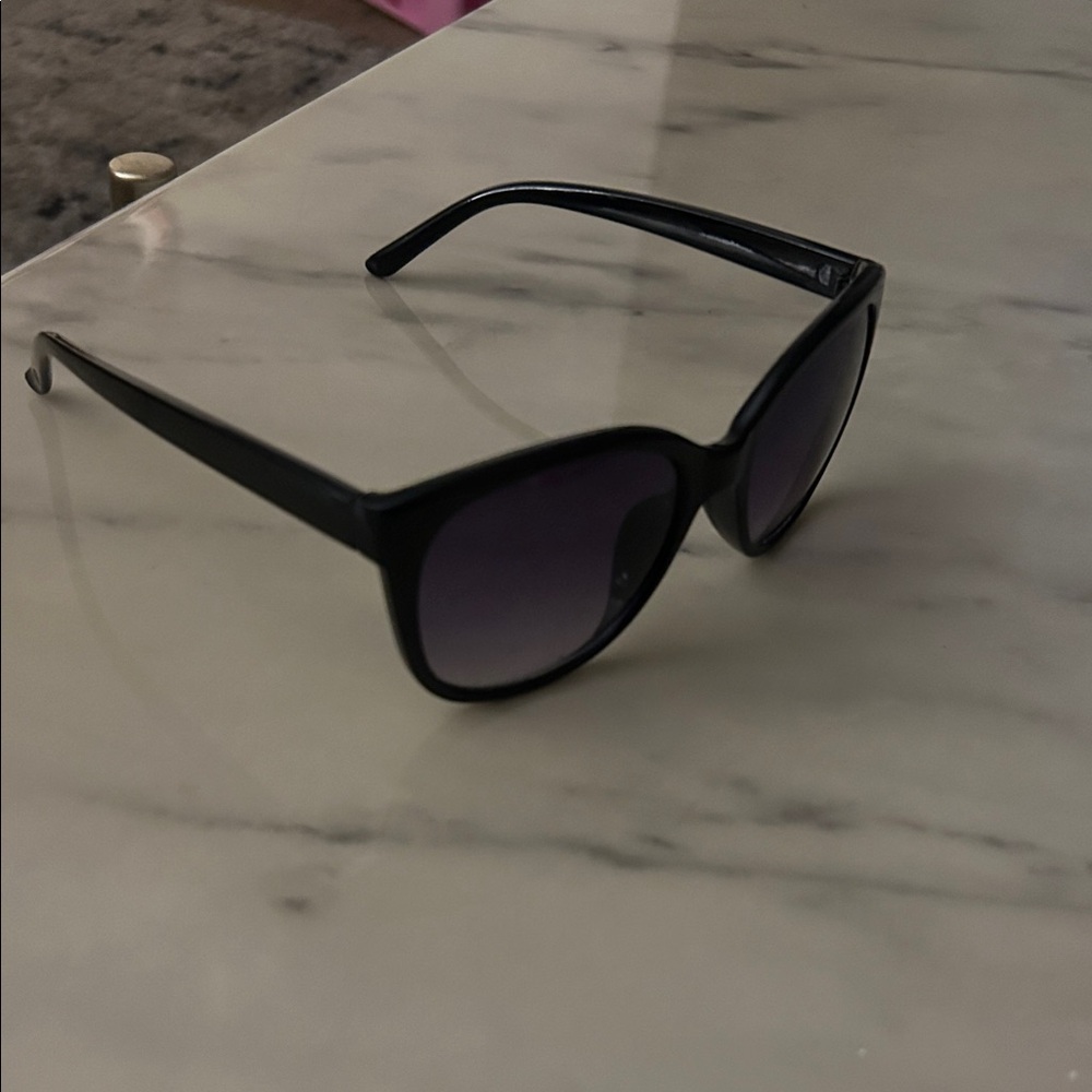 Classic Black Sunglasses